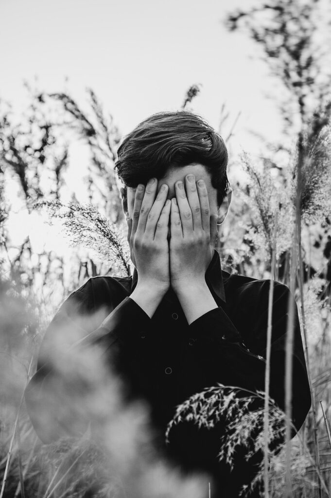 新生児が泣いてても放置しても大丈夫なの？