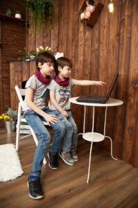 YouTubeで赤ちゃんが泣き止む動画はどれ？